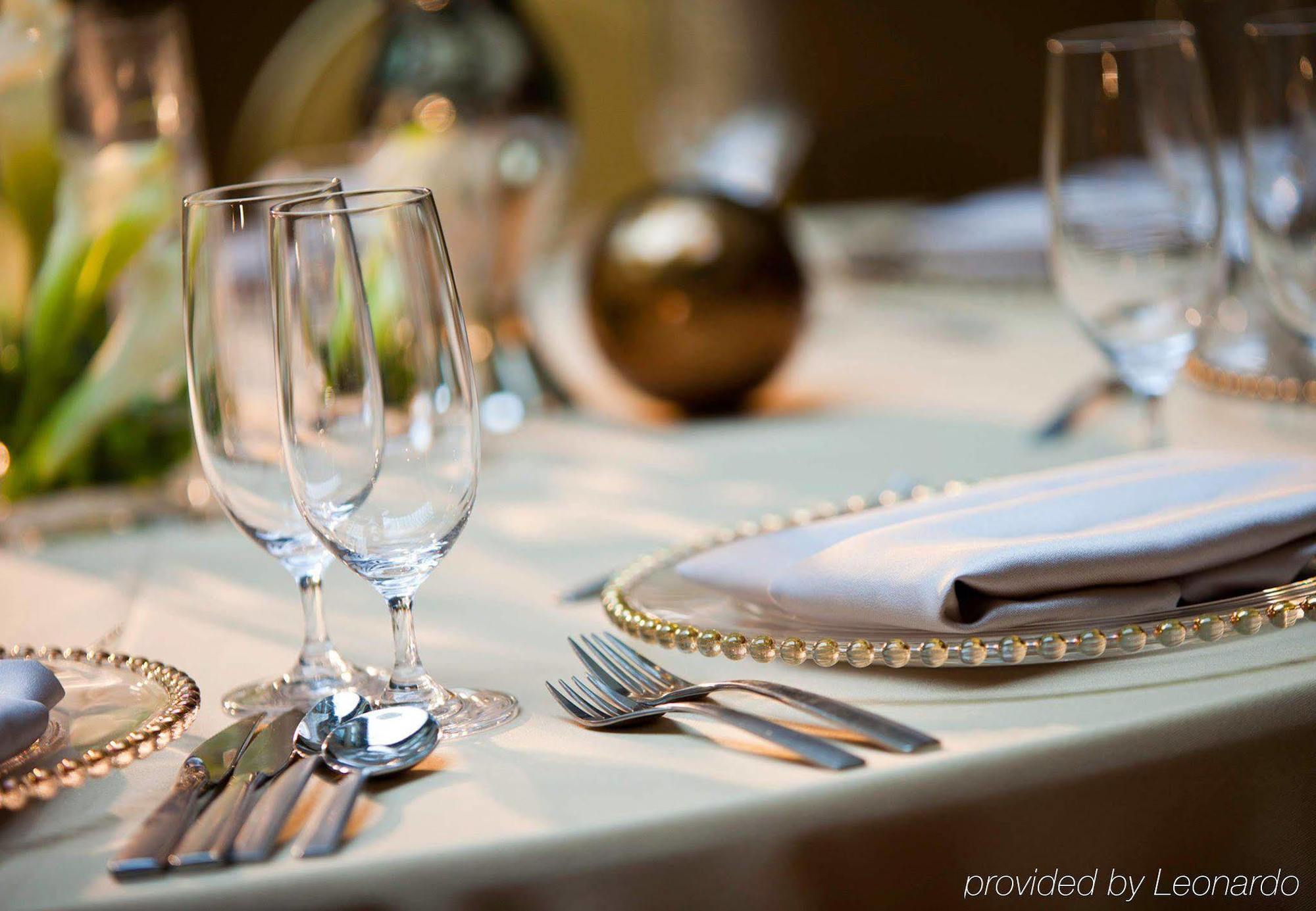 Renaissance New Orleans Arts Warehouse District Hotel Restaurant foto